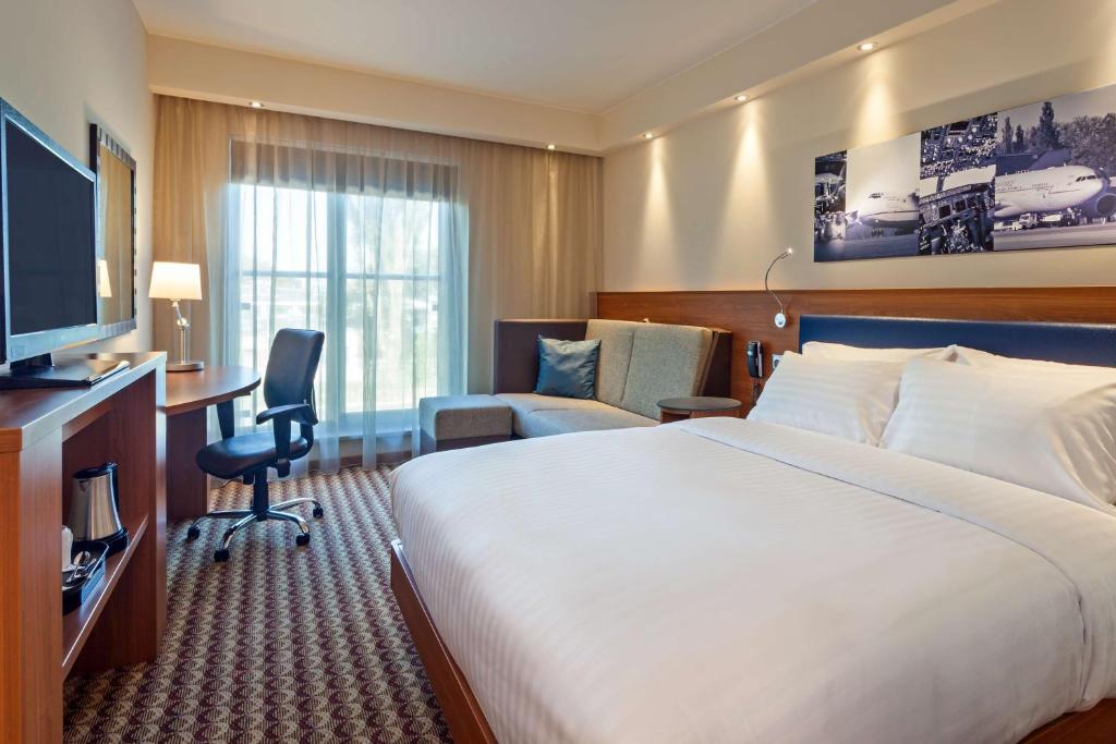 Hampton by Hilton Warsaw Airport - Resim 5