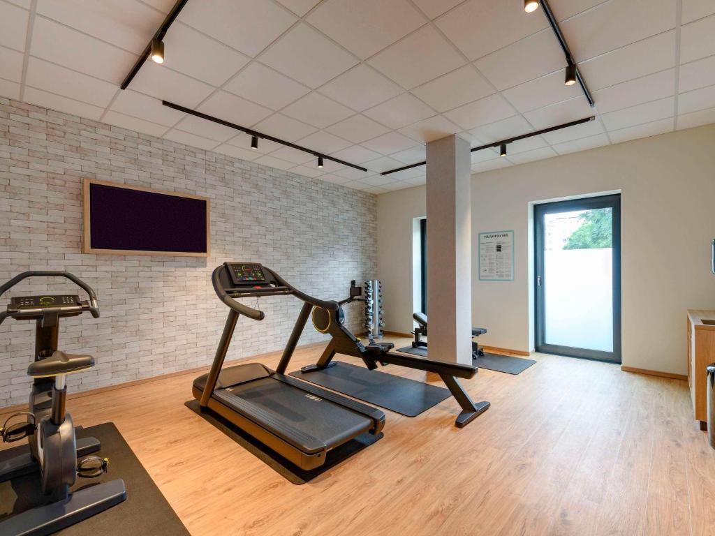 Fitness centrum a/nebo fitness zařízení v ubytování ibis Styles Magdeburg