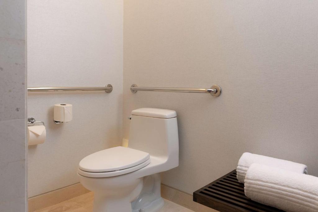 Koupelna v ubytování Hilton Guadalajara Midtown