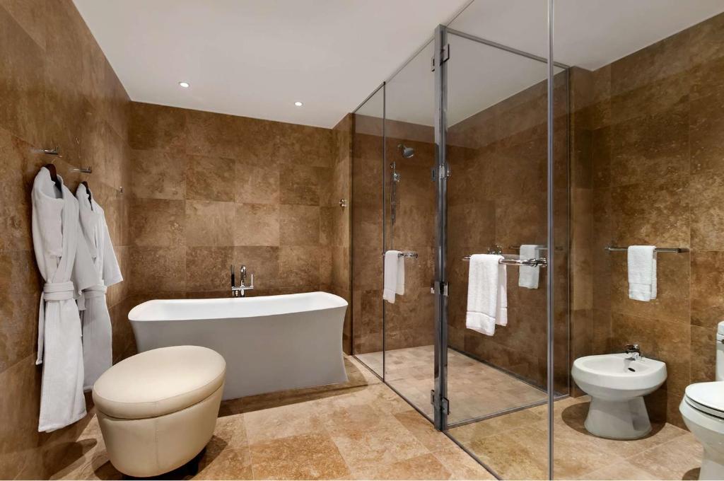 Un baño de Hilton Lima Miraflores