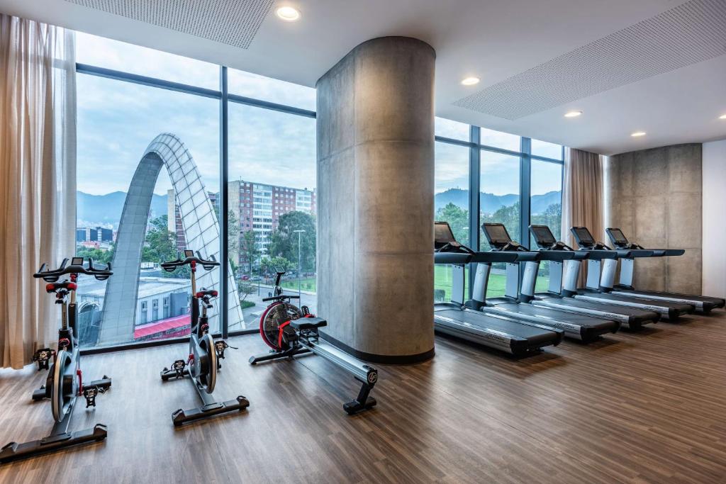 Fitness centrum a/nebo fitness zařízení v ubytování Hilton Bogota Corferias