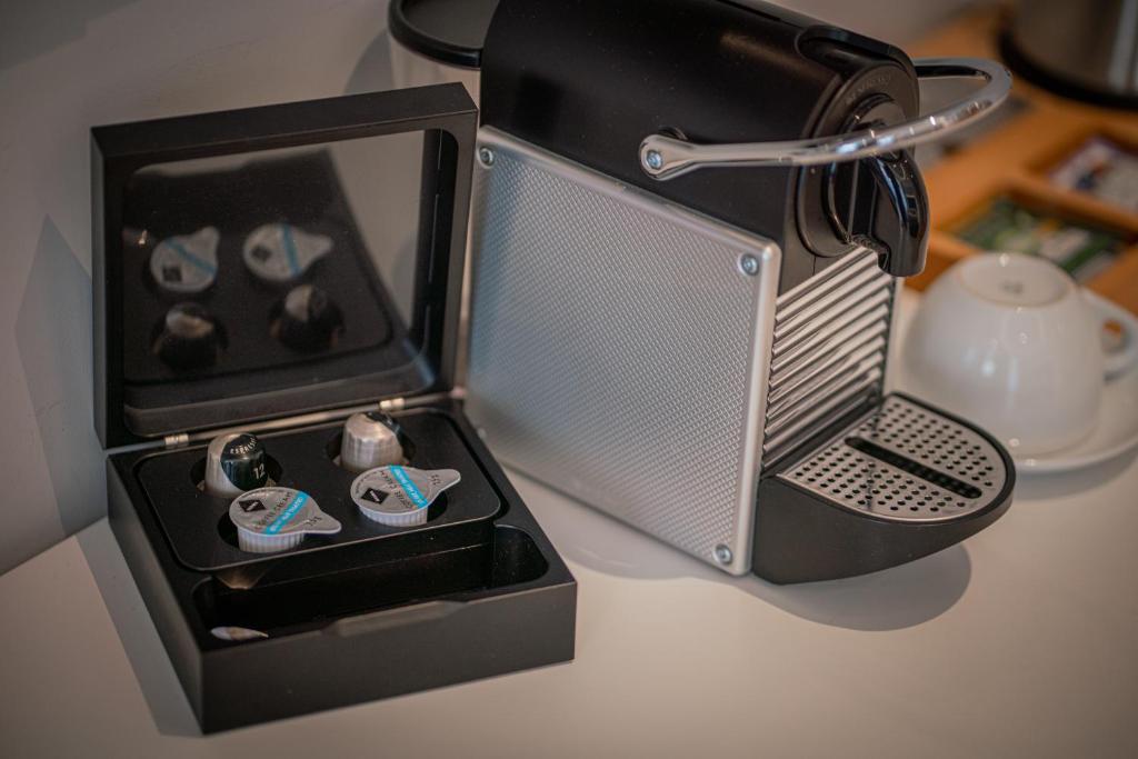 Golden Key Boutique Hotel - 8