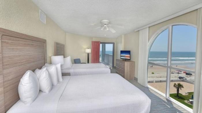 El Caribe Resort and Conference Center - Deluxe Junior Suite
