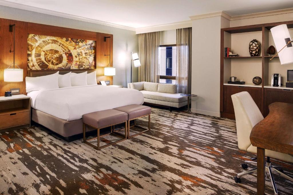 Hilton Denver City Center - One-Bedroom Presidential King Suite