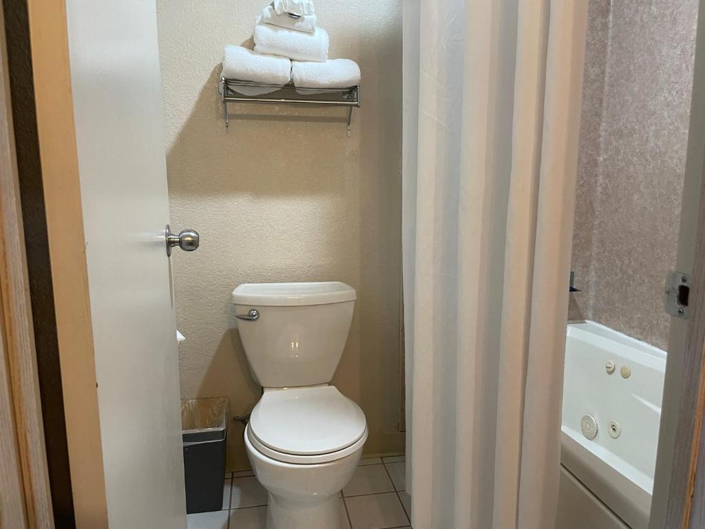 Americas Best Value Inn Lynnwood - Kingkamer