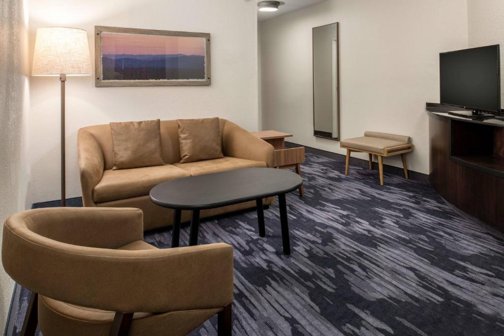 TV a/nebo společenská místnost v ubytování Fairfield Inn Spokane Downtown