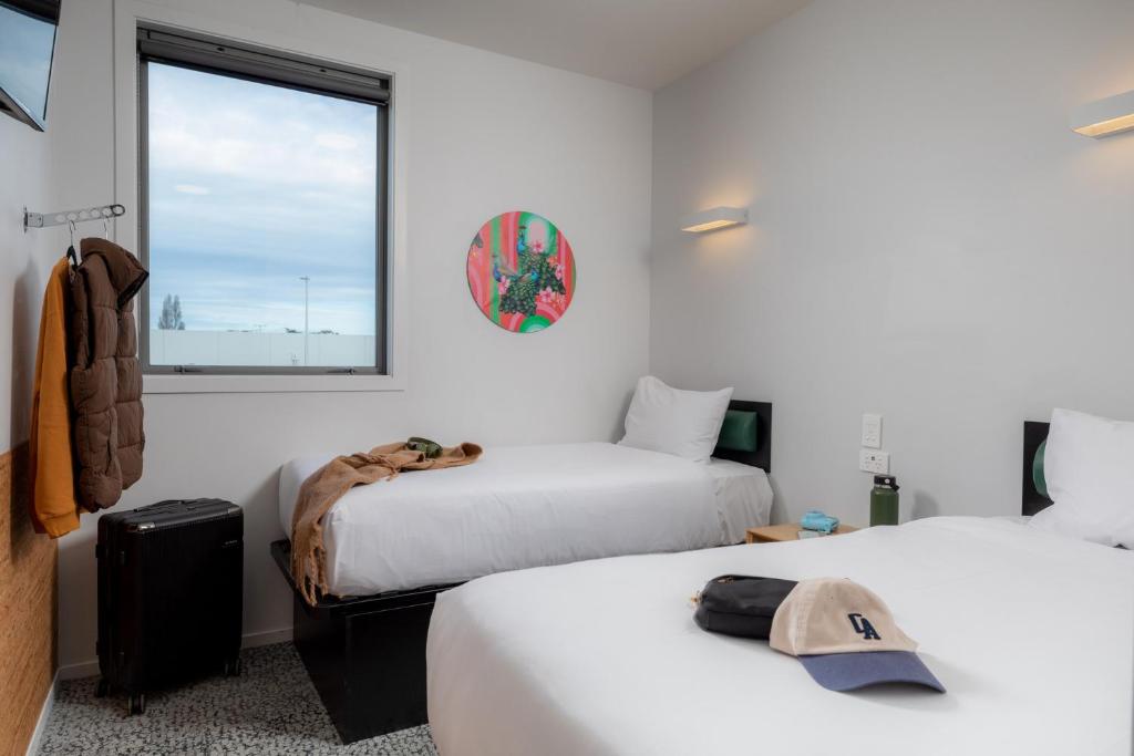 LyLo Christchurch Airport - Resim 39