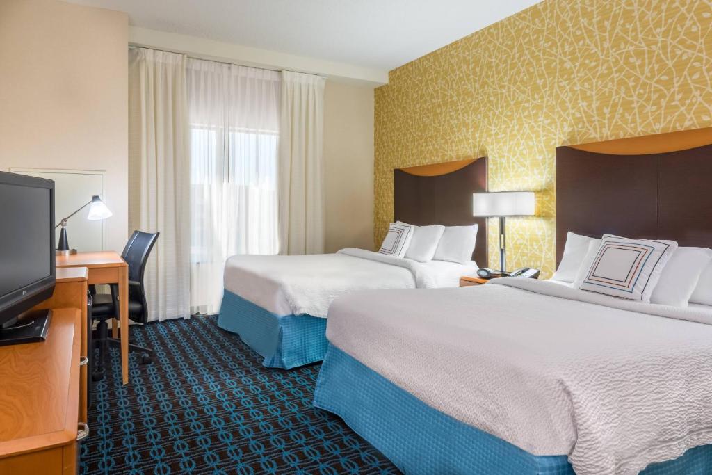 Postel nebo postele na pokoji v ubytování Fairfield Inn & Suites – Buffalo Airport