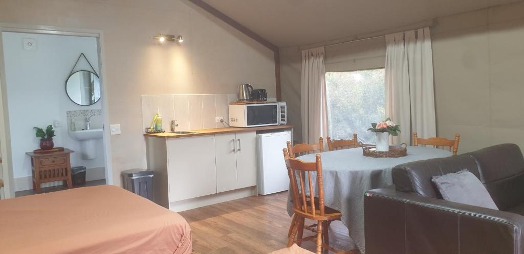 Kuchyň nebo kuchyňský kout v ubytování Southern Sky Glamping