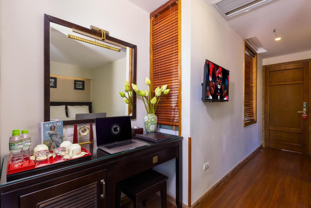 Centre Point Hanoi Hotel - 14