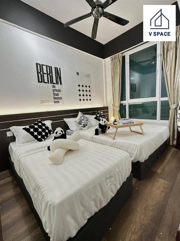 Postel nebo postele na pokoji v ubytování Ipoh D Festivo Suites 6-10pax 10mins to Sunway Tambun by IWH
