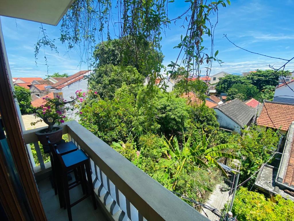 Balkón nebo terasa v ubytování THE VIEW HOMESTAY HỘI AN