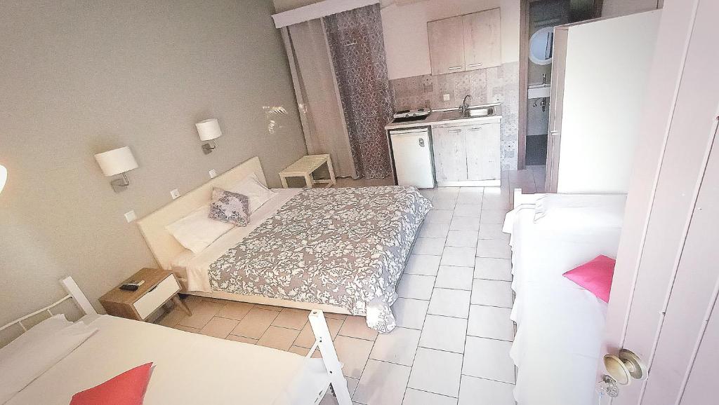 Kuchnia lub aneks kuchenny w obiekcie Studios Thea Fresh Rooms Thassos