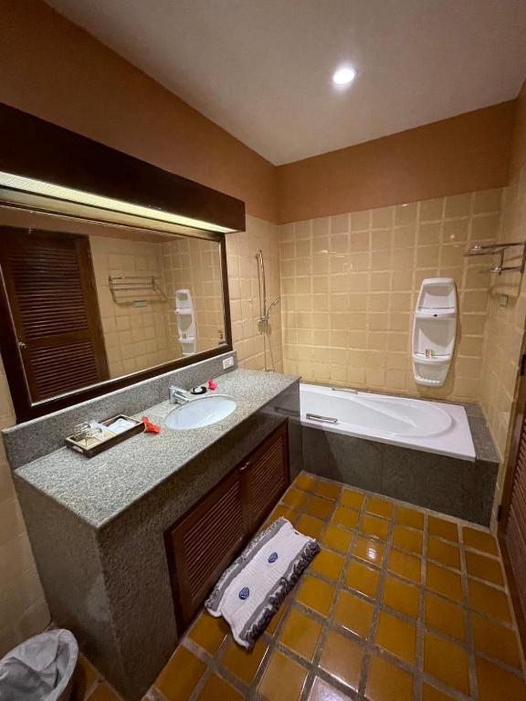 The Aiyapura Koh Chang - 13