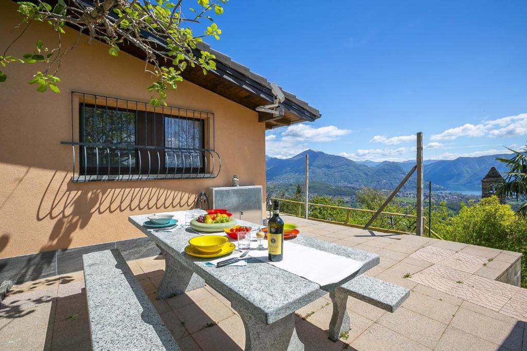 Nespecifikovaný výhled na hory nebo výhled na hory při pohledu z apartmánu