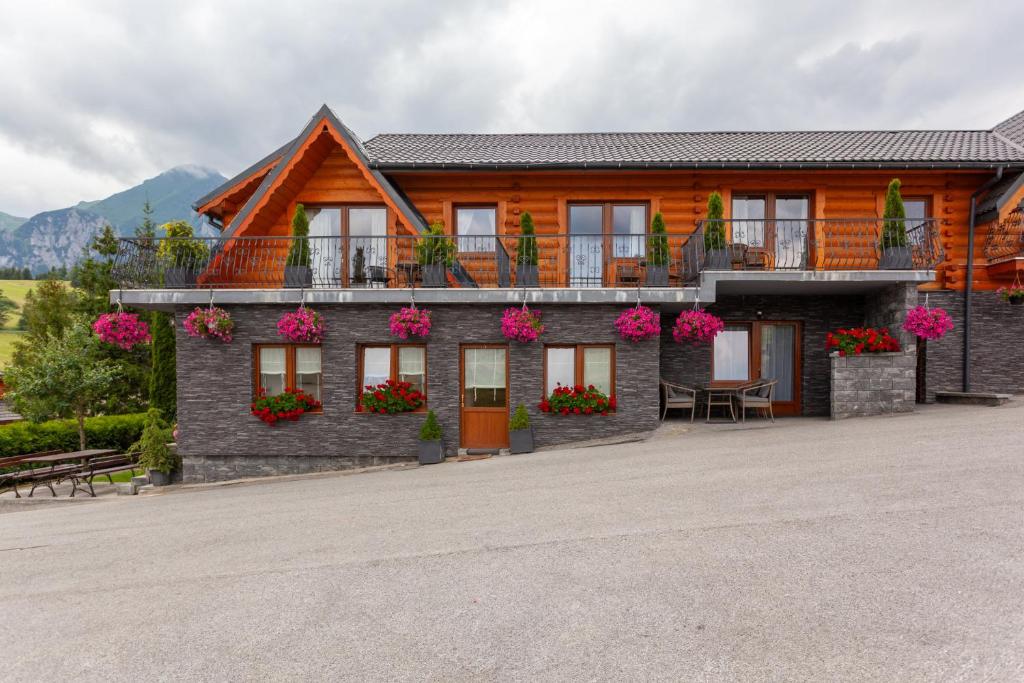 Nespecifikovaný výhled na hory nebo výhled na hory při pohledu z bed and breakfast