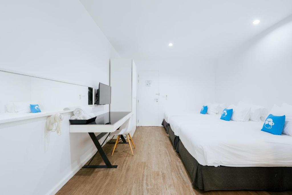 Blu Monkey Bed & Breakfast Phuket - Resim 15