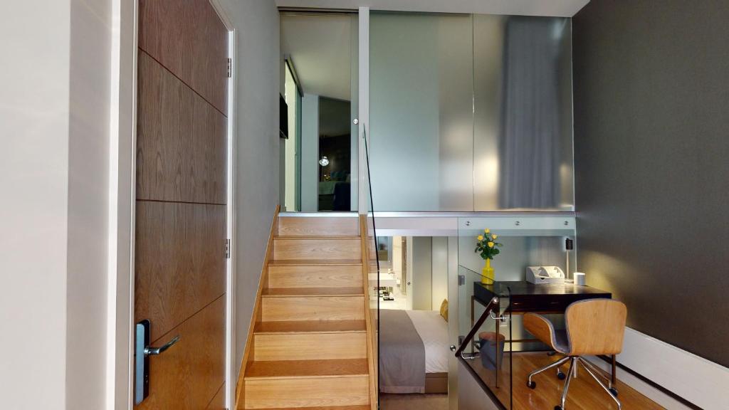The Harrington - Gloucester Road - 1 Harrington Gardens - Executive Two-Bedroom Apartment