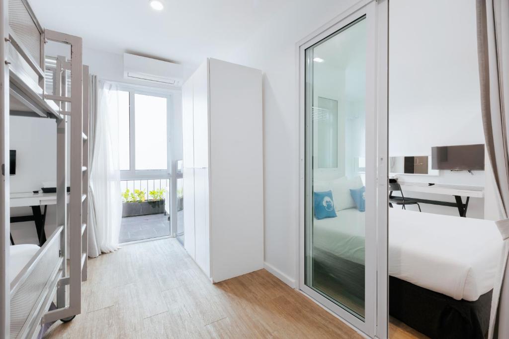 Blu Monkey Bed & Breakfast Phuket - Resim 38