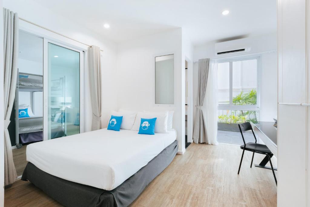 Blu Monkey Bed & Breakfast Phuket - Resim 36