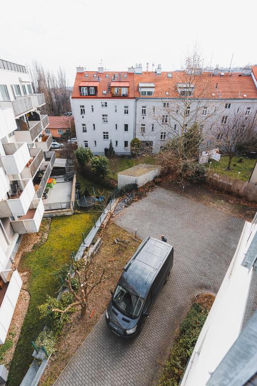 Veleslavin Apartments - 15