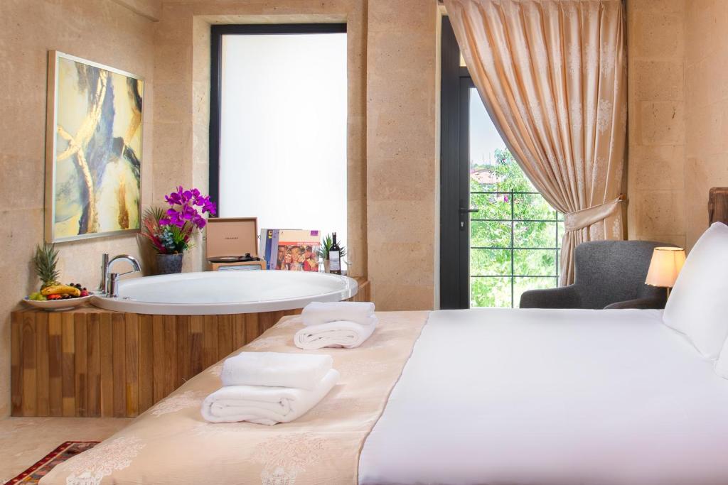 Cappadocia Pyramid Stone House - 14