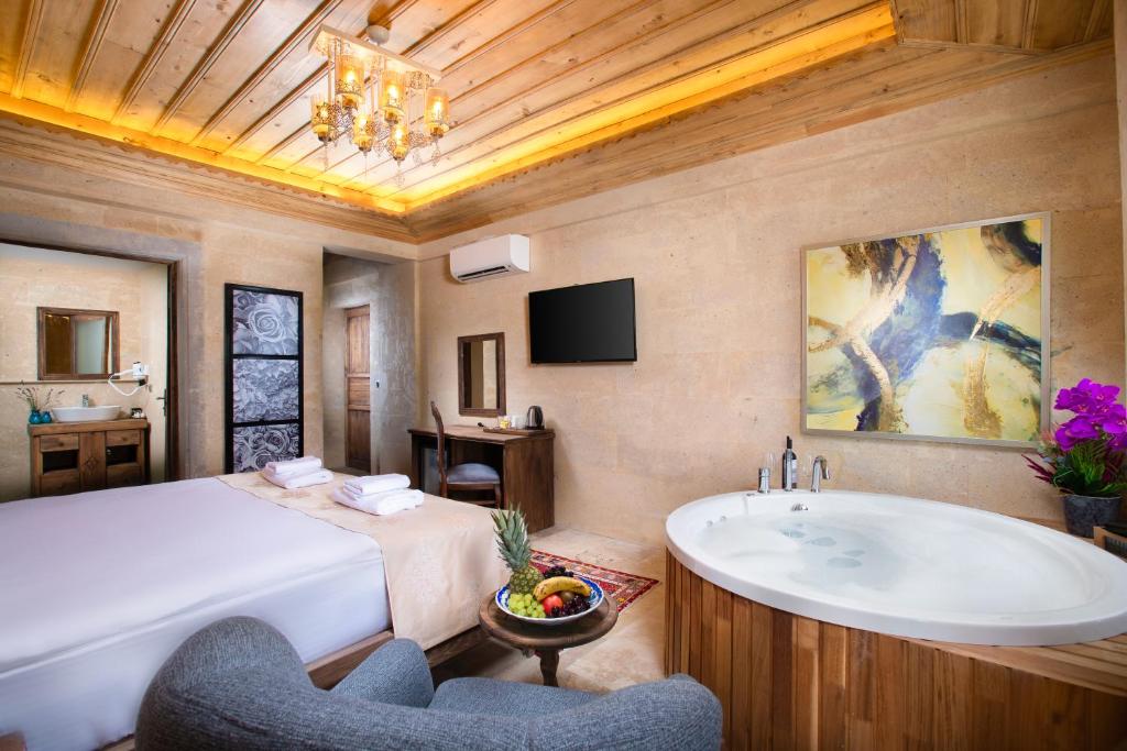 Cappadocia Pyramid Stone House - 10