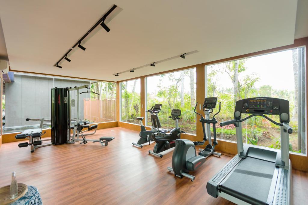 Fitness centrum a/nebo fitness zařízení v ubytování Hotel Le Temple Borobudur