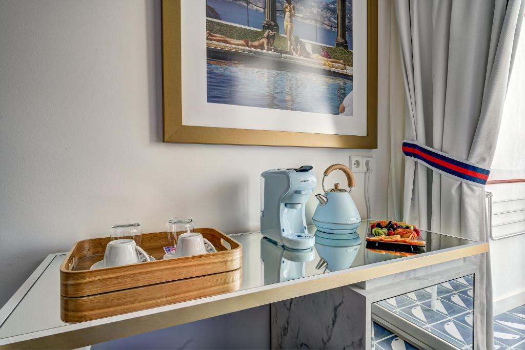 Hotel Mongibello Ibiza photo