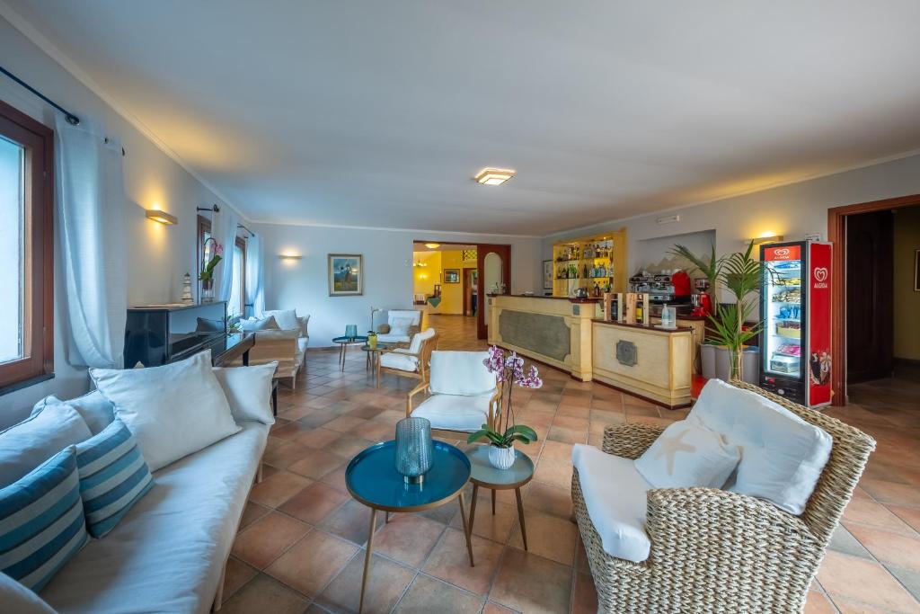 Kuchyň nebo kuchyňský kout v ubytování Hotel Luci Del Faro