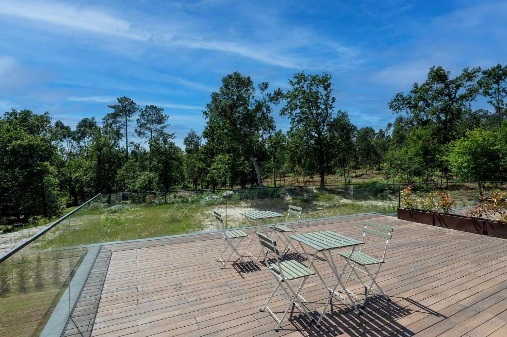 Um jardim em Ermo Loft - Casas do Ermo