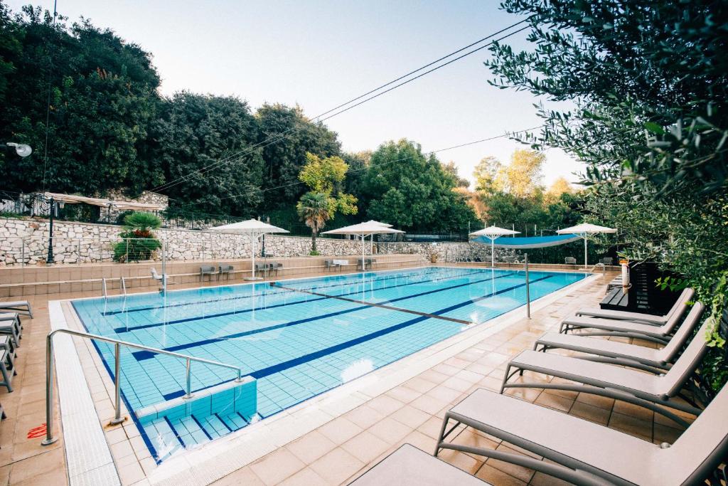 Bazén v ubytování Ruth Safed By Dan Hotels nebo v jeho okolí