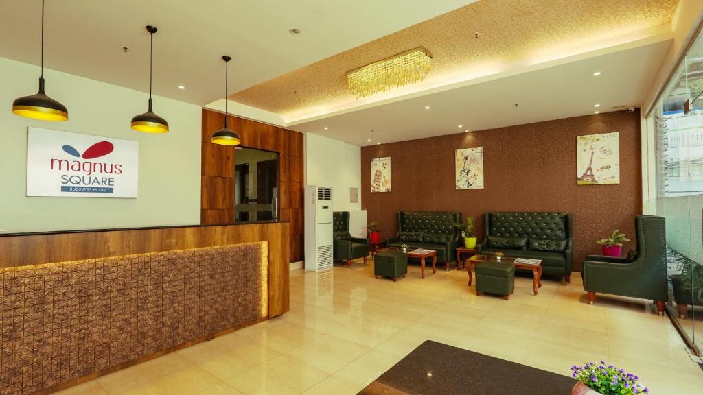 Posezení v ubytování Magnus Square Business Hotel near Pune Airport