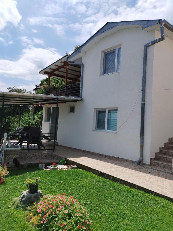 Zahrada ubytování Apartmant Lidija