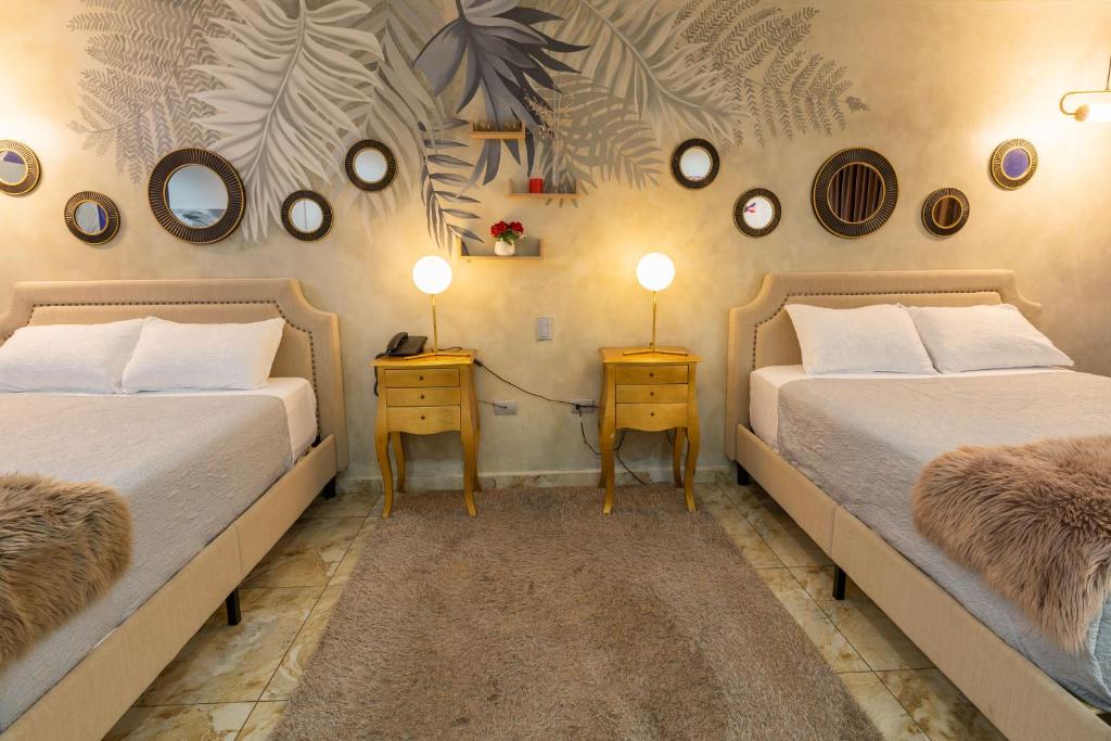 Postel nebo postele na pokoji v ubytování Basha Hotel & Restaurant