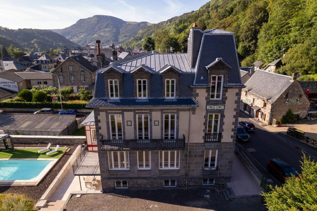 Photo de la galerie de l'établissement La Demeure du Tabellion, à Le Mont-Dore