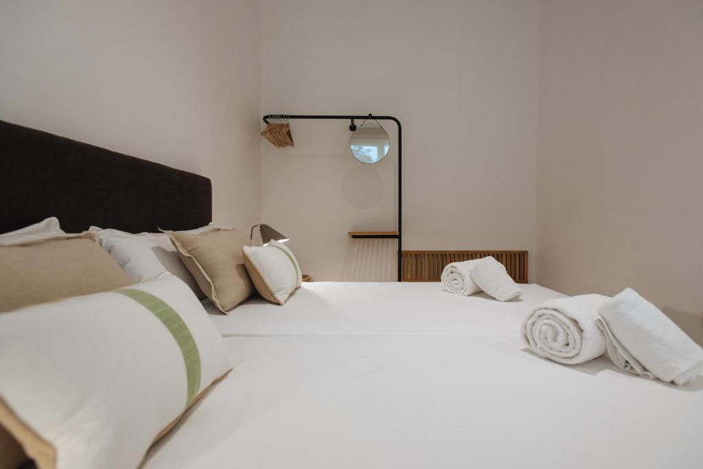 Eva Recommends Castellar Pool & Terrace, Seville – Updated ...