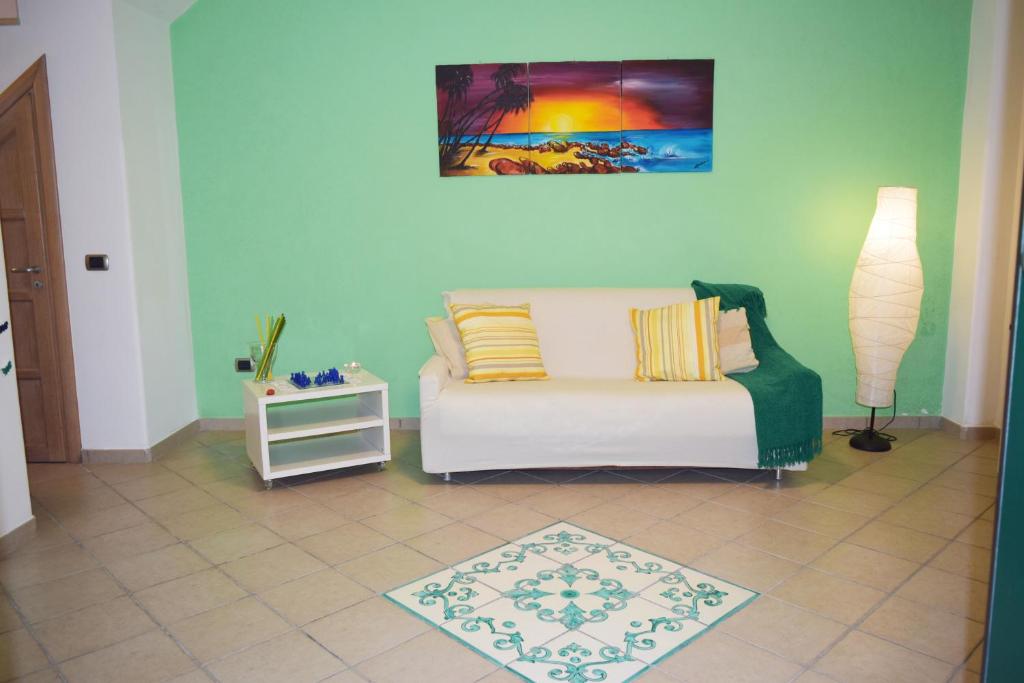 A seating area at Casa Tonia