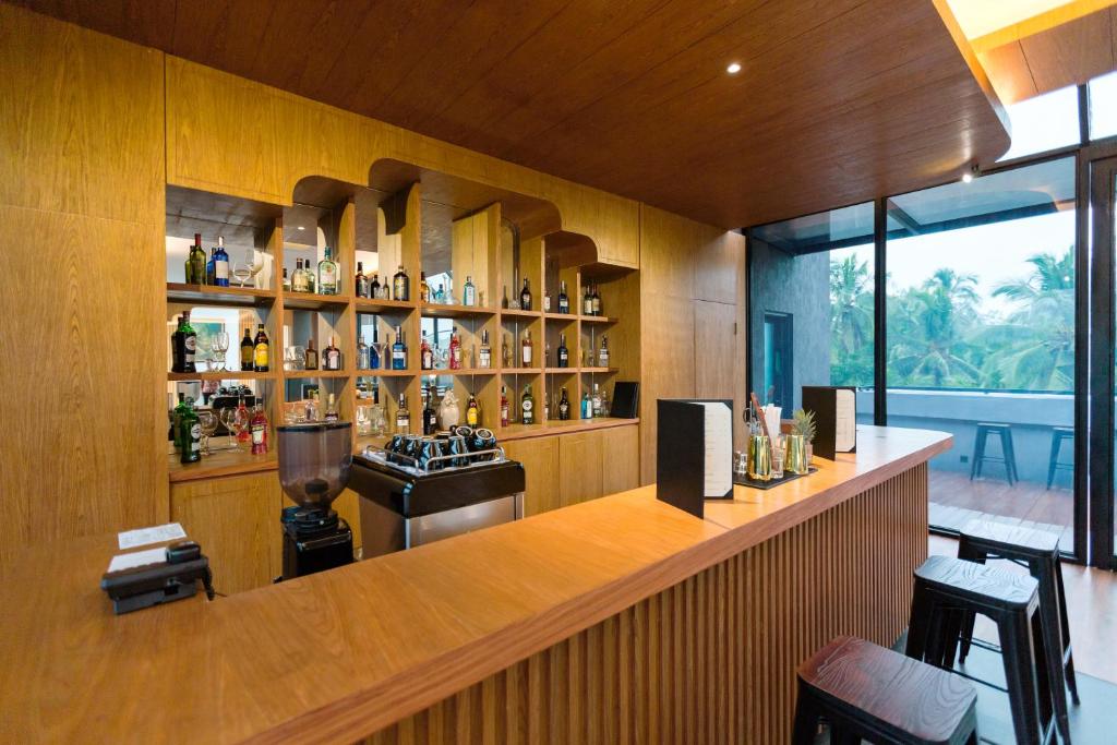Příslušenství pro přípravu čaje a kávy v ubytování Hotel Le Temple Borobudur