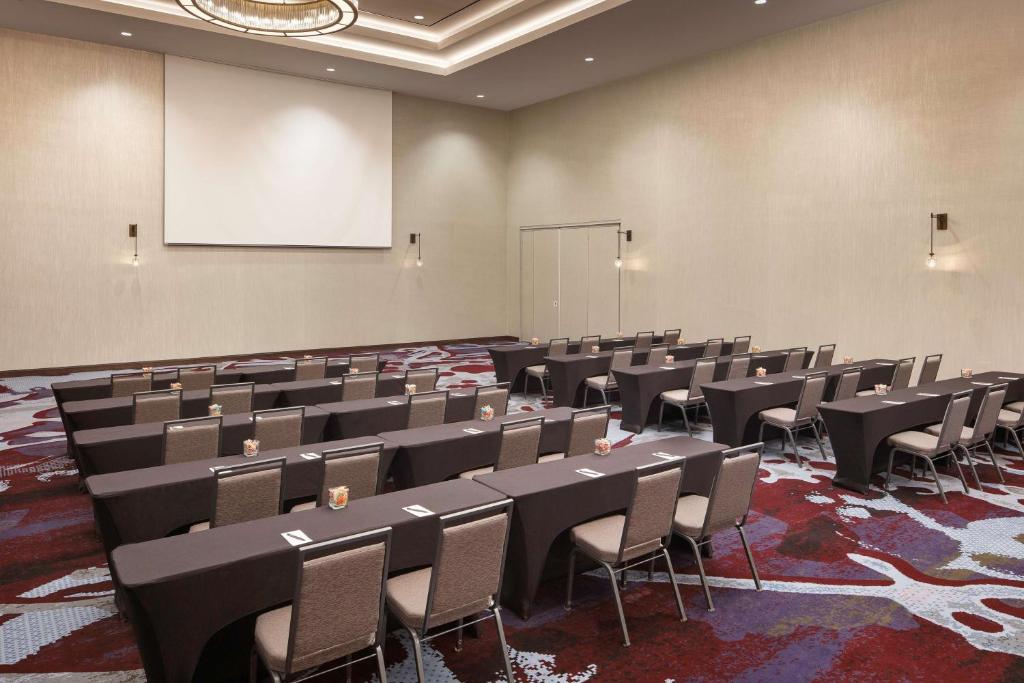 Konferenční prostory v ubytování Embassy Suites Amarillo Downtown