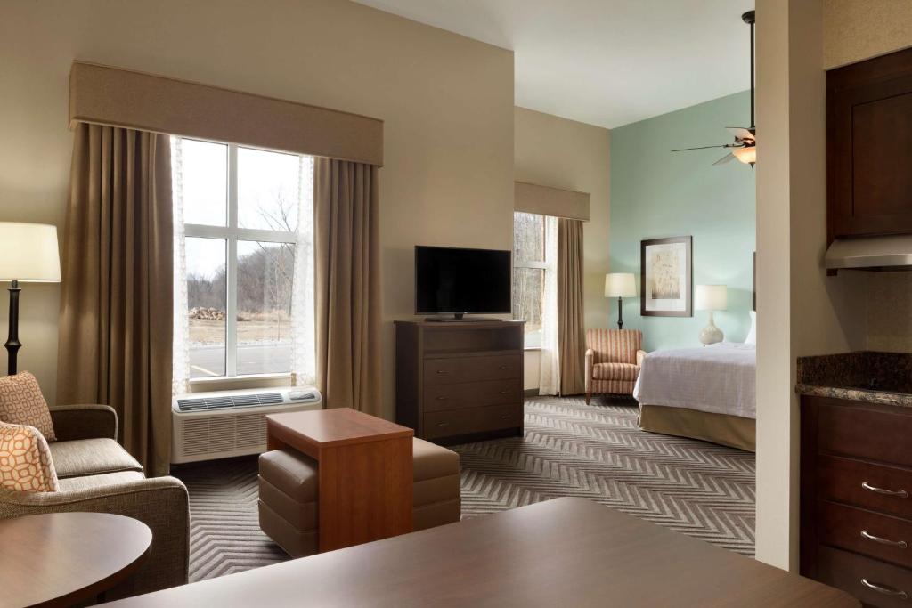 Homewood Suites by Hilton Kalamazoo-Portage photo