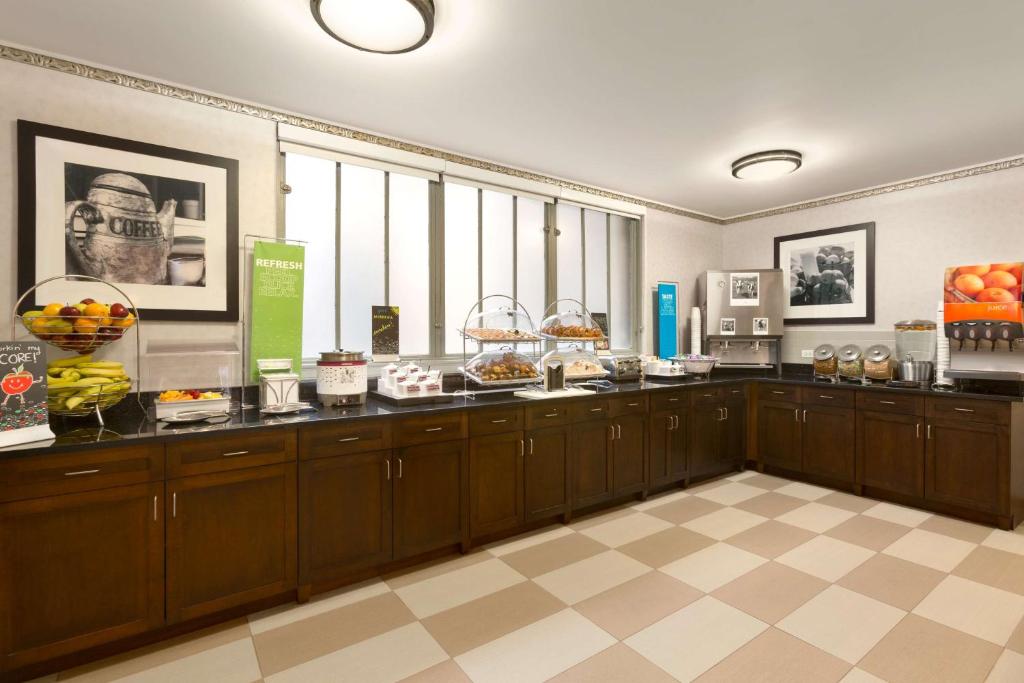Hampton Inn Chicago Downtown/N Loop/Michigan Ave photo