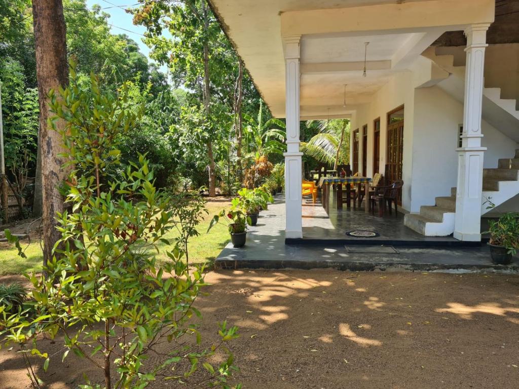 Zahrada ubytování Thuruliya Residence