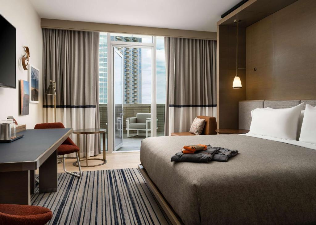 Canopy By Hilton Dallas Frisco Station - Room King Con Balcón