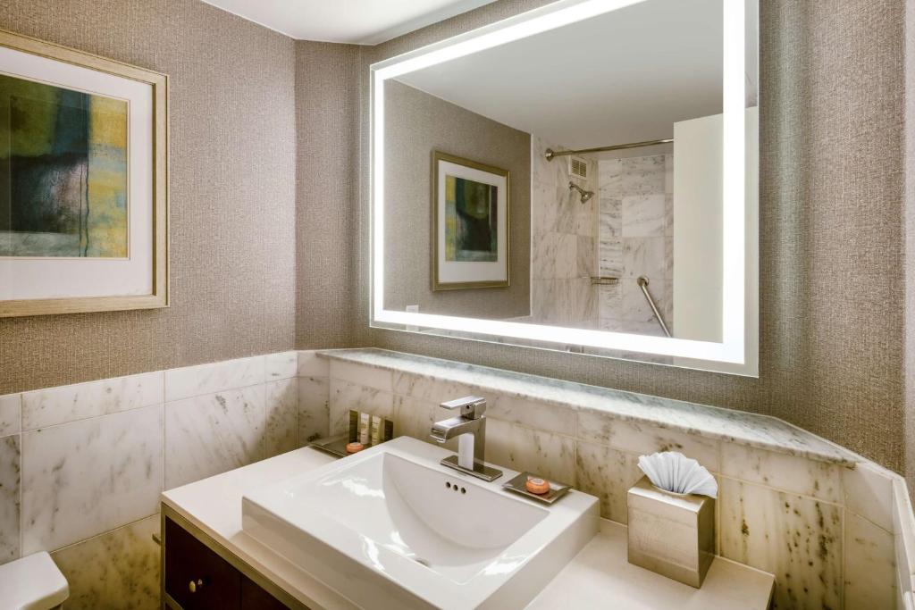Hilton Dallas Lincoln Centre - 