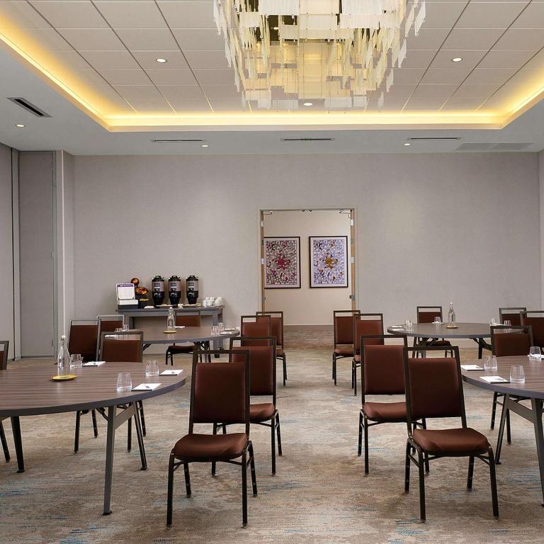 Restaurace v ubytování Hilton Garden Inn Grapevine At Silverlake Crossing, Tx