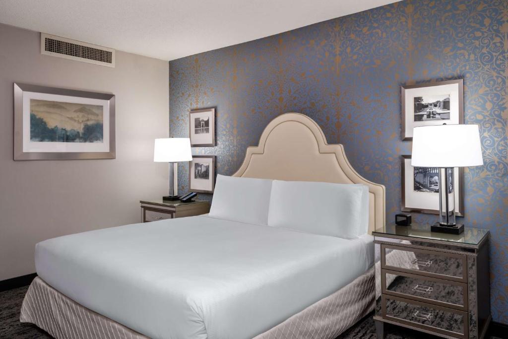 Hilton Dallas Lincoln Centre - 