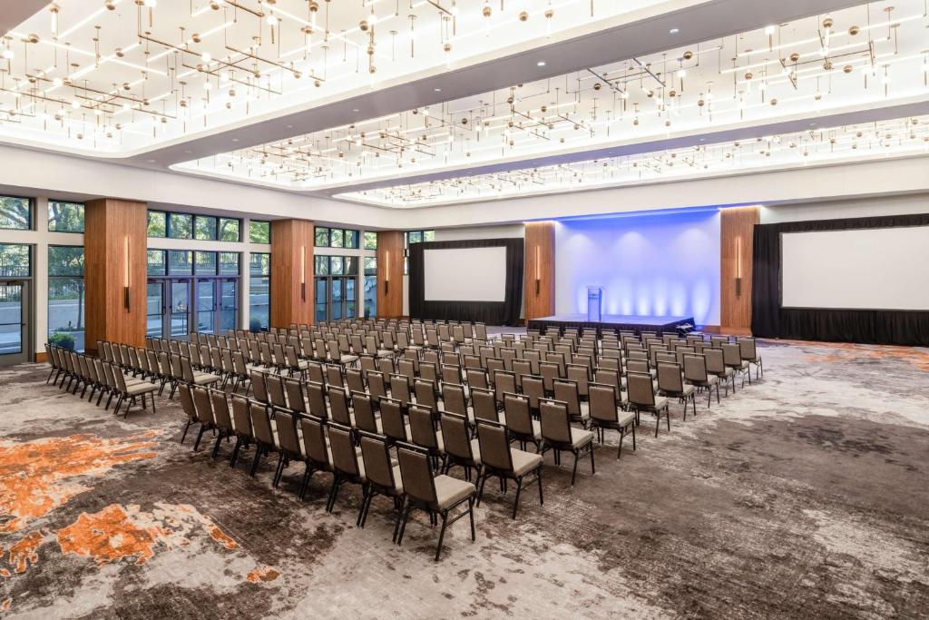 Hilton Dallas Lincoln Centre by the Galleria photo