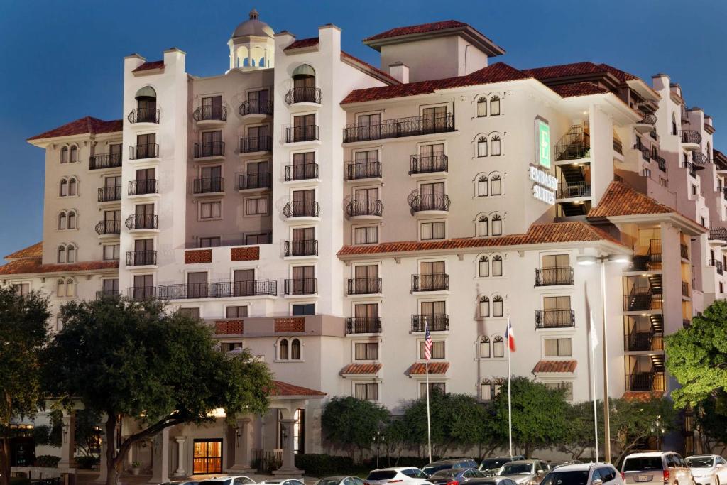 Embassy Suites Dallas - DFW International Airport South - Housity