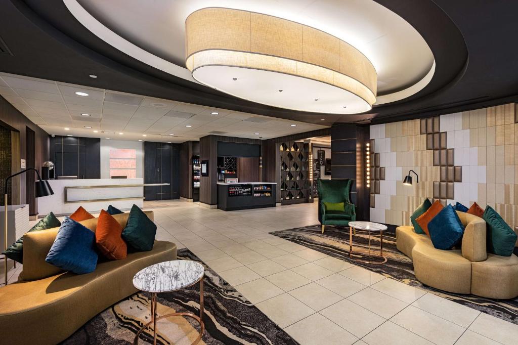 Hilton Garden Inn Los Angeles / Hollywood photo